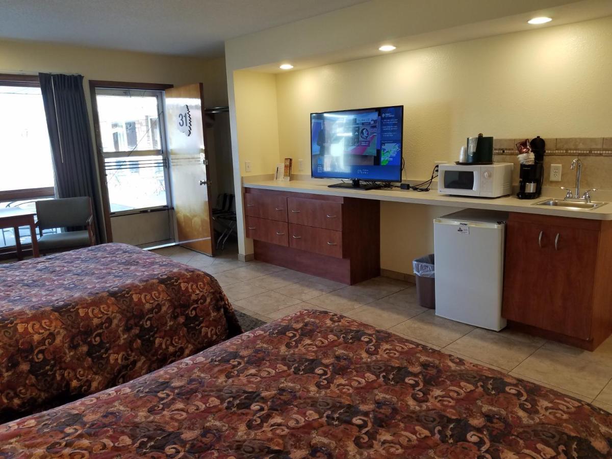 Black Hawk Motel & Suites Wisconsin Dells Eksteriør bilde